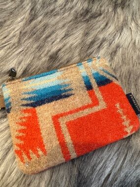 PRICE FIRM Pendleton Wool Zip Pouch in Orange and Blue Southwestern Print